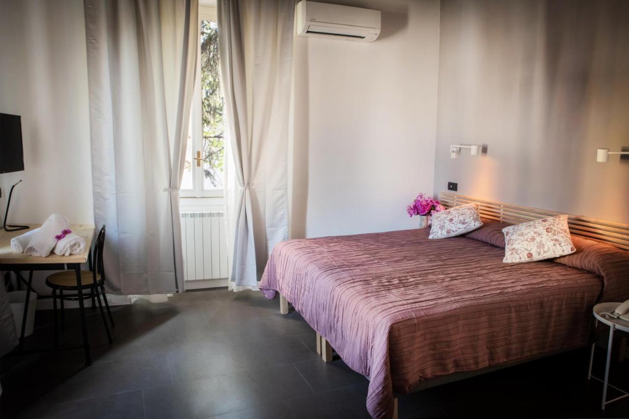 Hotel Milano Pool&Garden Salice Terme Exterior foto