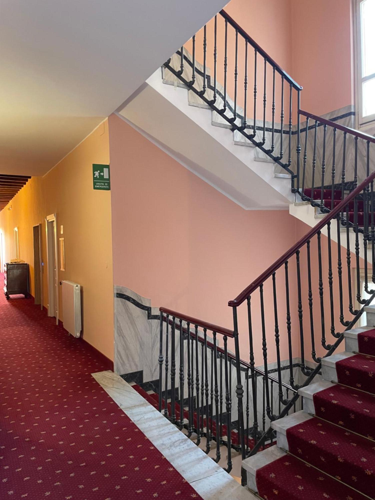 Hotel Milano Pool&Garden Salice Terme Exterior foto